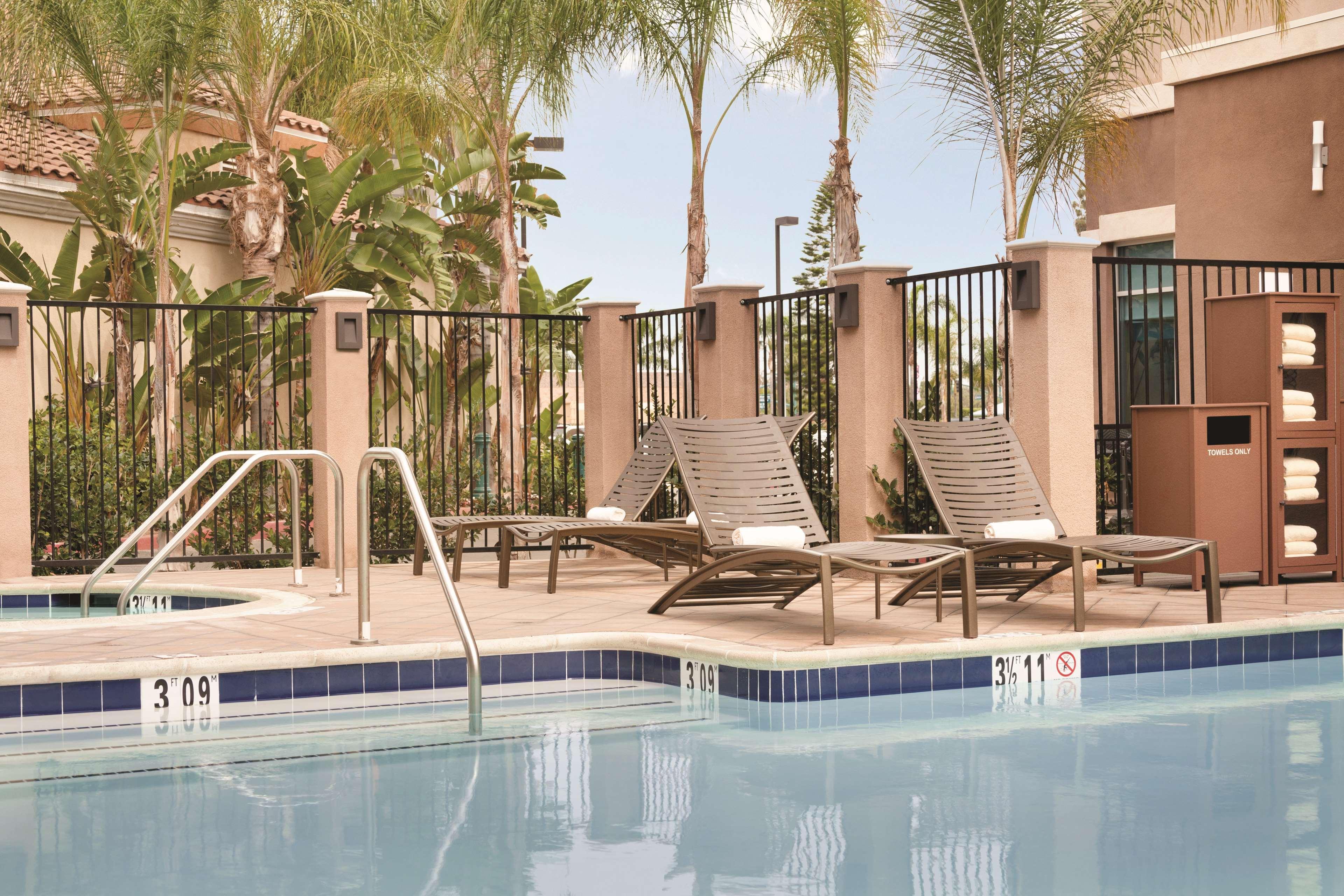 Hyatt Place At Anaheim Resort / Convention Center Exterior foto